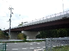 京奈和自動車道（五條道路）五条北IC取付道路工事（箱式橋台）